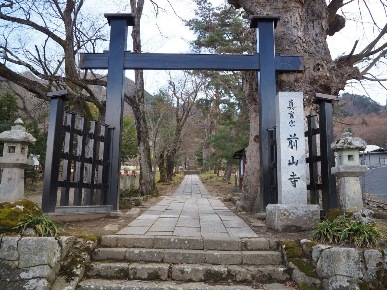 前山寺の写真