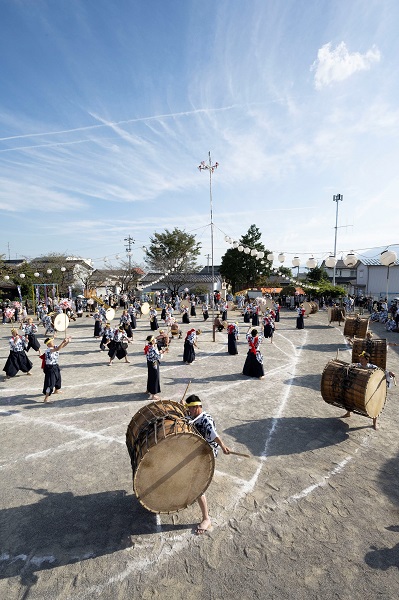 表佐の太鼓踊りの写真