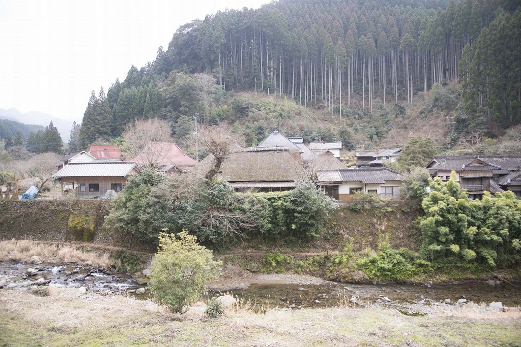 新川田篭の町並みの写真